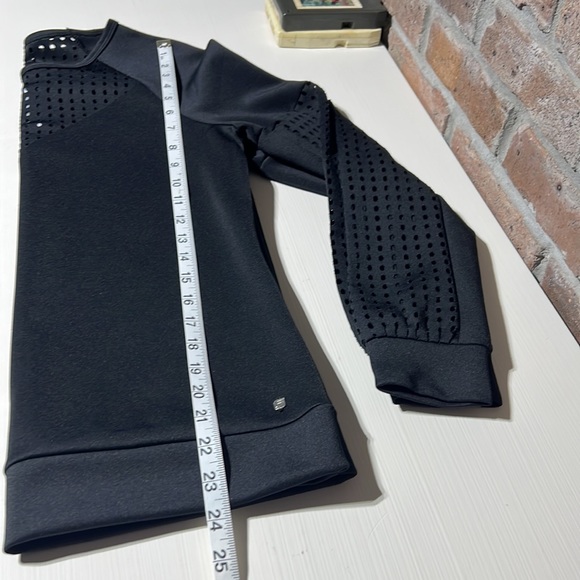 Fabletics Black Tilly Neoprene Long Sleeve shirt - Picture 14 of 15